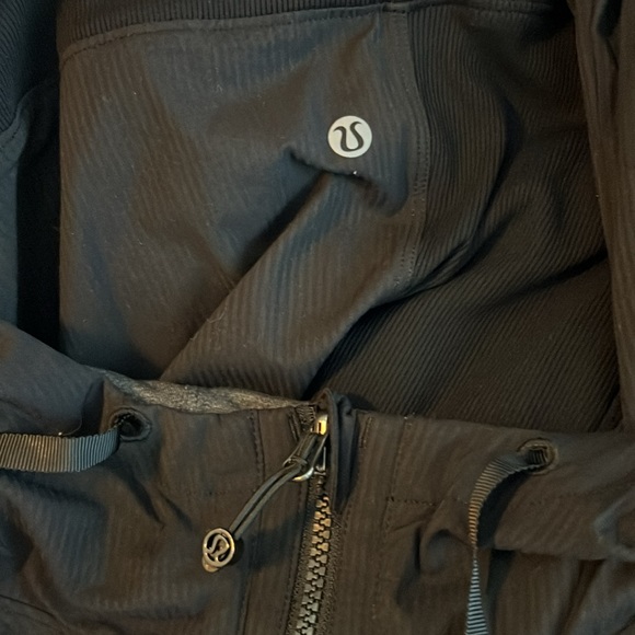 Reversible hooded jacket/windbreakeraker - Picture 7 of 8